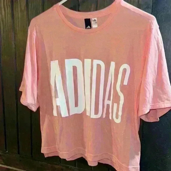 Adidas Women’s Universe Tee size M - Picture 1 of 4